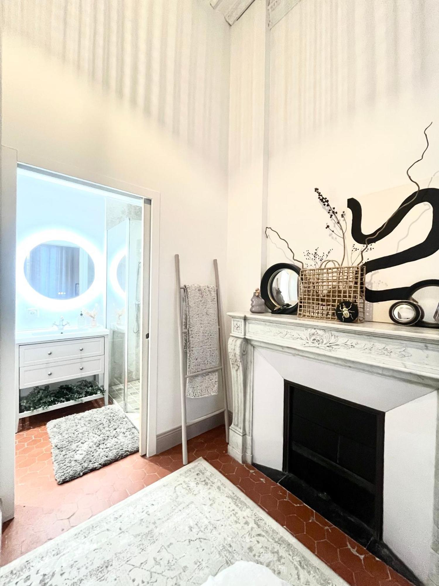 L'Echappee Setoise - Appartement Haussmannien - Localisation Exceptionnelle - Proche Canal Сет Экстерьер фото